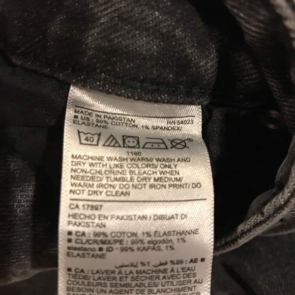 Old Navy Women High-Rise OG Straight Jeans - Picture 7 of 16